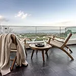 Acro Upscale Residences *