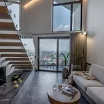 Acro Upscale Residences Apartament