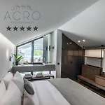 Acro Upscale Residences *