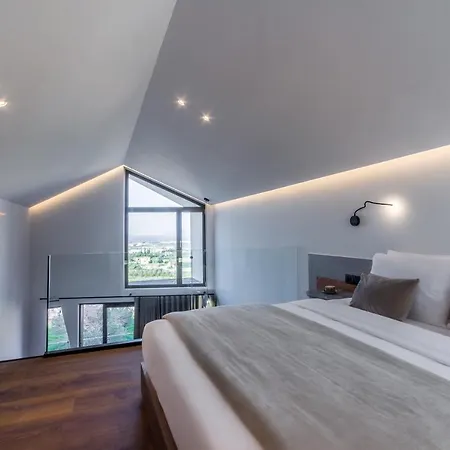 Acro Upscale Residences Appartamento