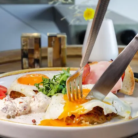 Acro Upscale Residences * Corinto