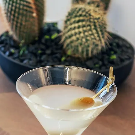 Acro Upscale Residences *