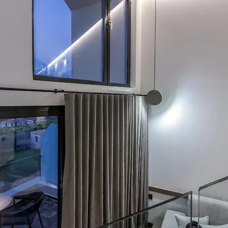 Acro Upscale Residences Apartmán