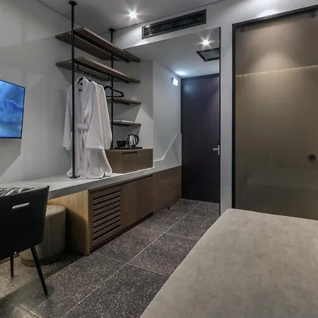 아파트 Acro Upscale Residences Corinth