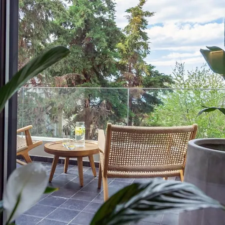 Acro Upscale Residences *