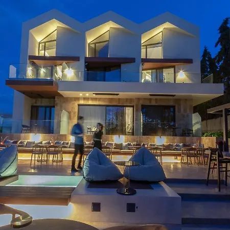 Апартаменты Acro Upscale Residences Corinth