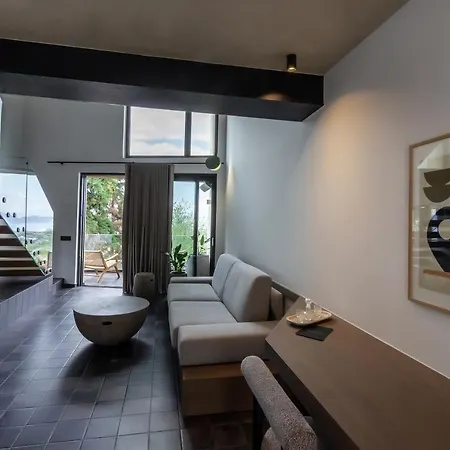 Acro Upscale Residences *