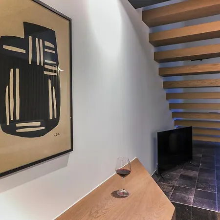 Acro Upscale Residences *