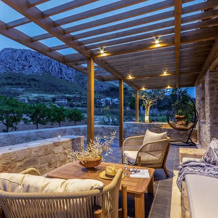 Acro Upscale Residences Corinth