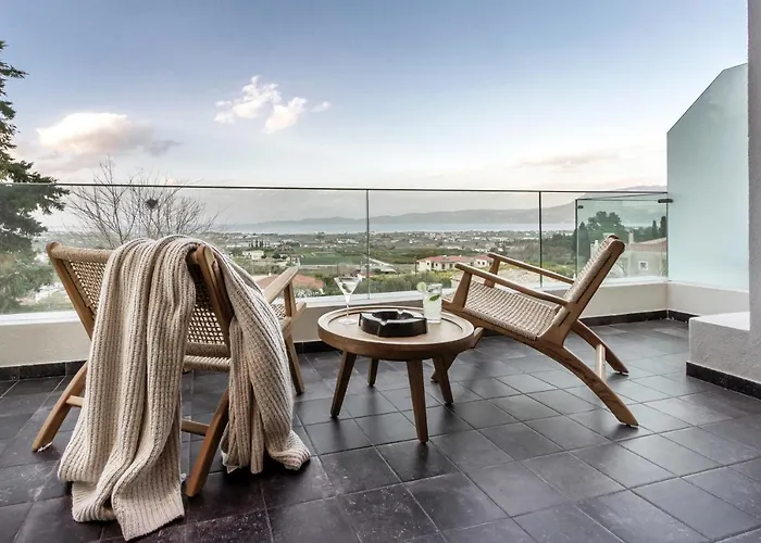 Acro Upscale Residences *