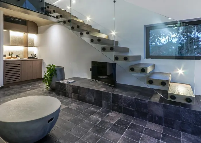 Acro Upscale Residences *