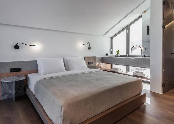 Acro Upscale Residences דירה