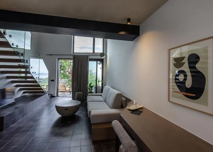 Acro Upscale Residences *