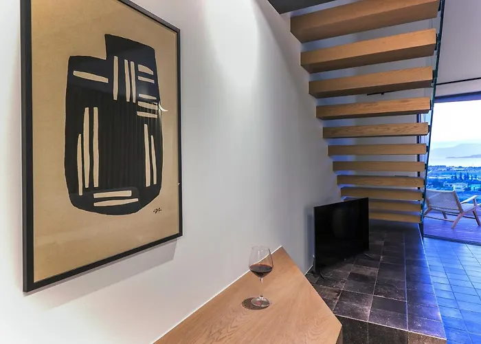 Acro Upscale Residences *